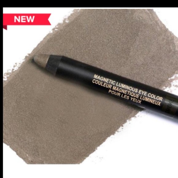 NUDESTIX Mini Magnetic Luminous Eyeshadow in Smoke - Picture 1 of 4